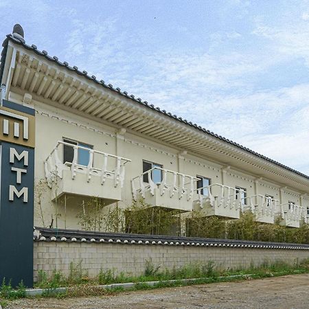 Mtm Family Hotel Gyeongju Exterior photo