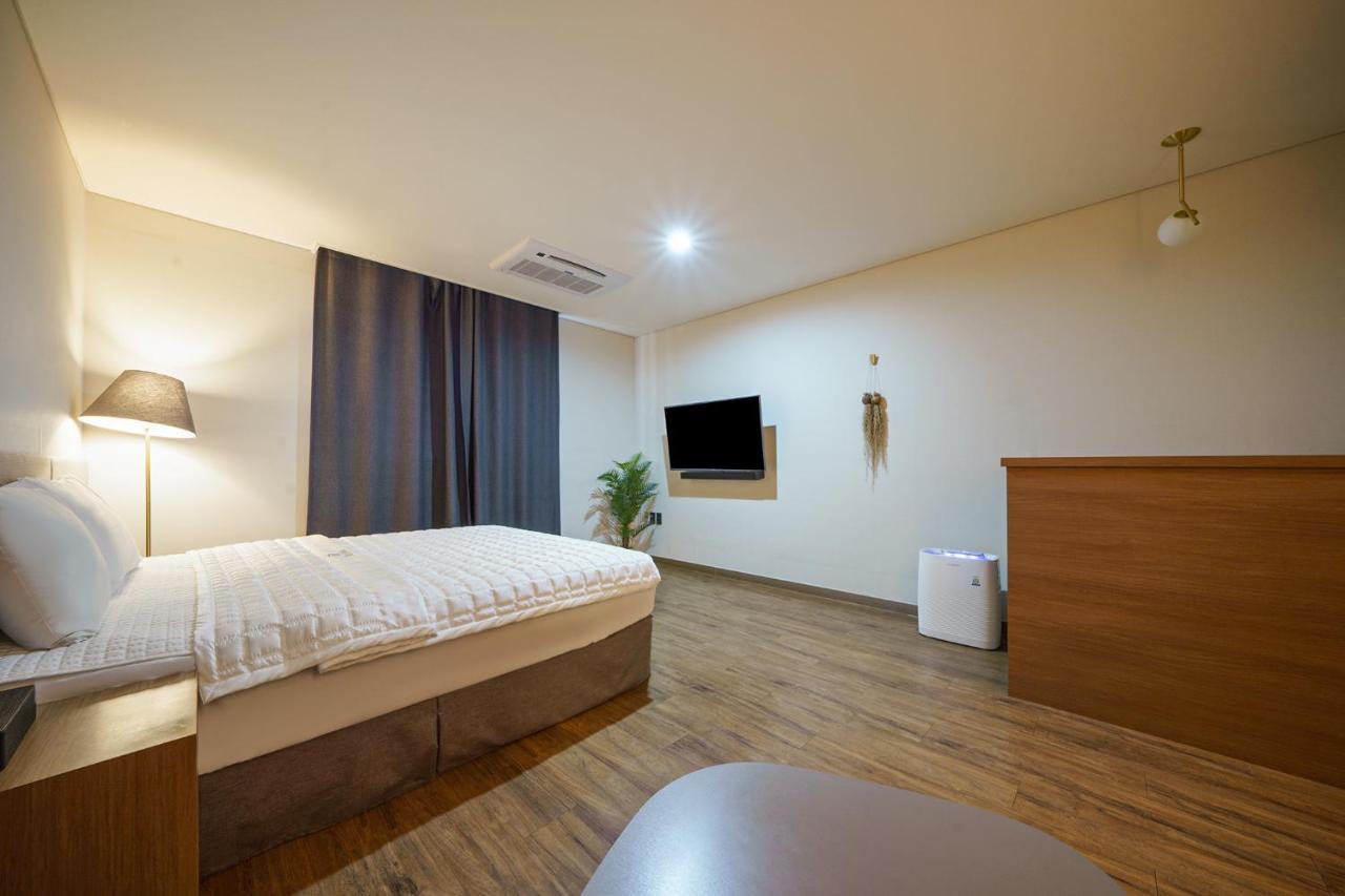 Mtm Family Hotel Gyeongju Exterior photo