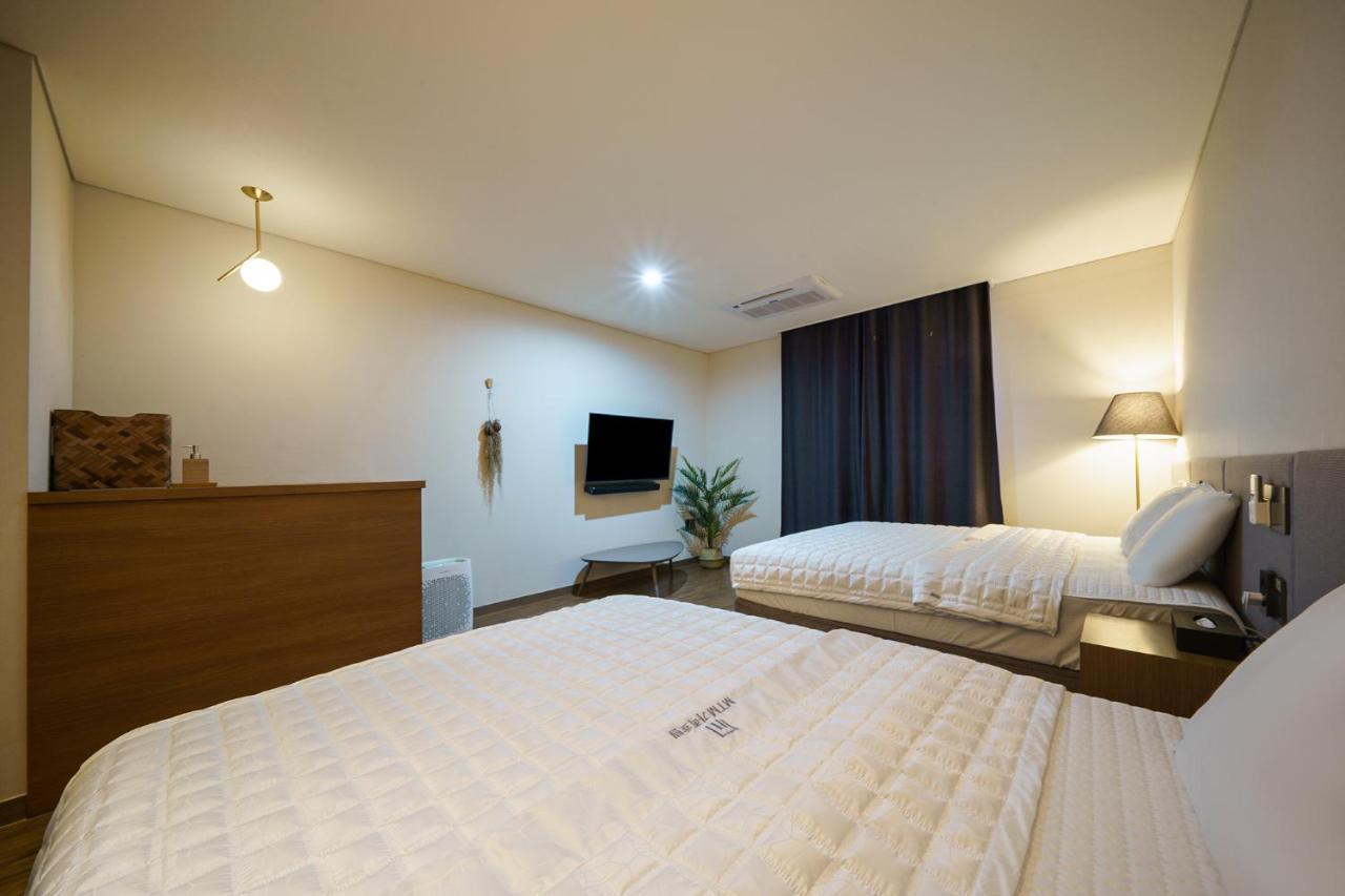 Mtm Family Hotel Gyeongju Exterior photo