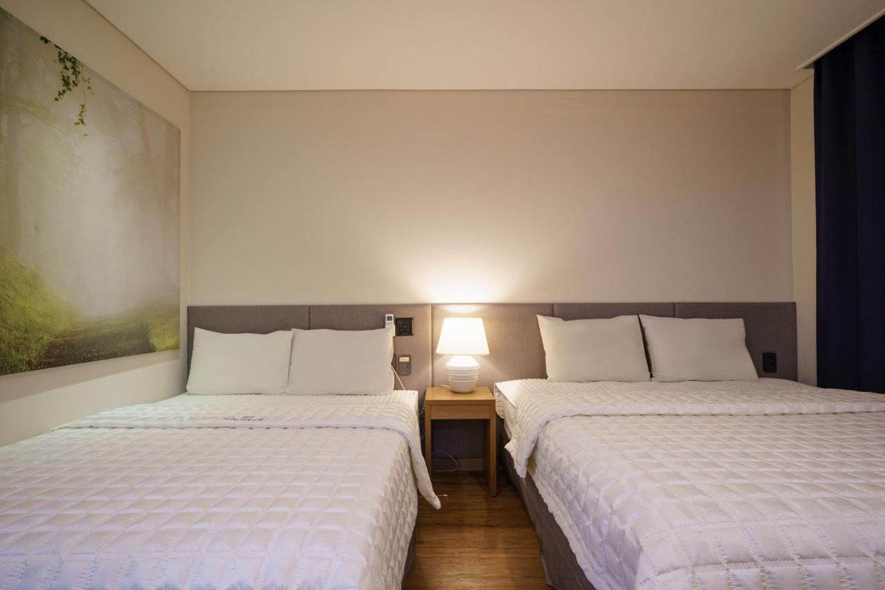 Mtm Family Hotel Gyeongju Exterior photo