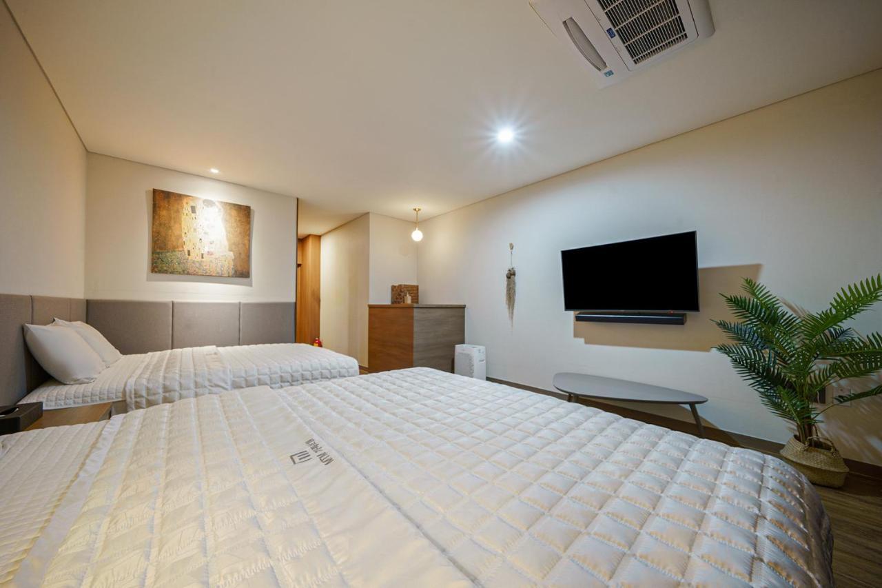 Mtm Family Hotel Gyeongju Exterior photo