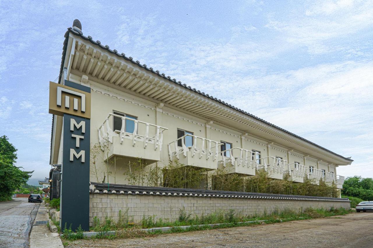 Mtm Family Hotel Gyeongju Exterior photo