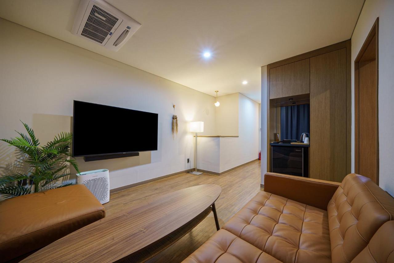 Mtm Family Hotel Gyeongju Exterior photo